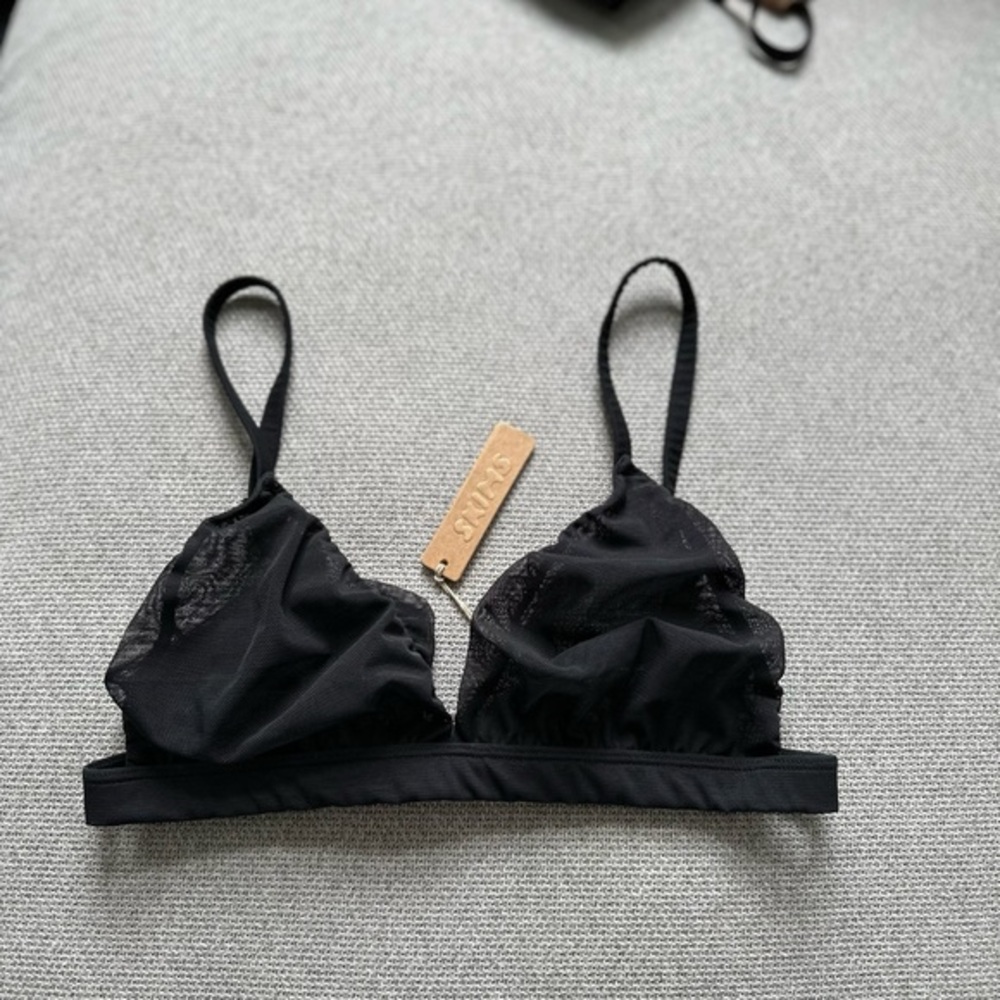 SKIMS SHEER BRA